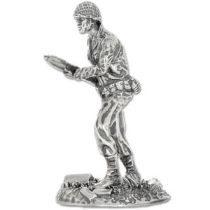 4 oz. Sterling Silver Soldier: Artillery Loader Statue Main Image